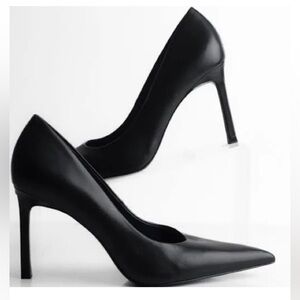 Massimo Dutti Black Classic Heels